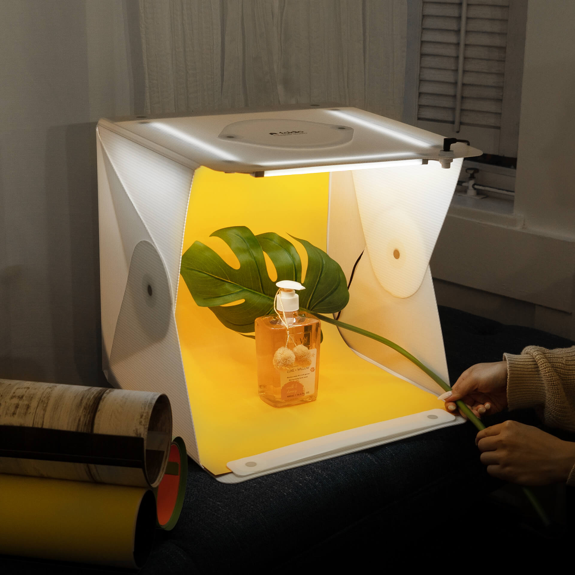 Foldio 2 撮影ボックス LED内蔵 折りたたみ式 フォルディオ2 Amazon.com : Foldio2 Plus (15inch Lightbox for Product Photography